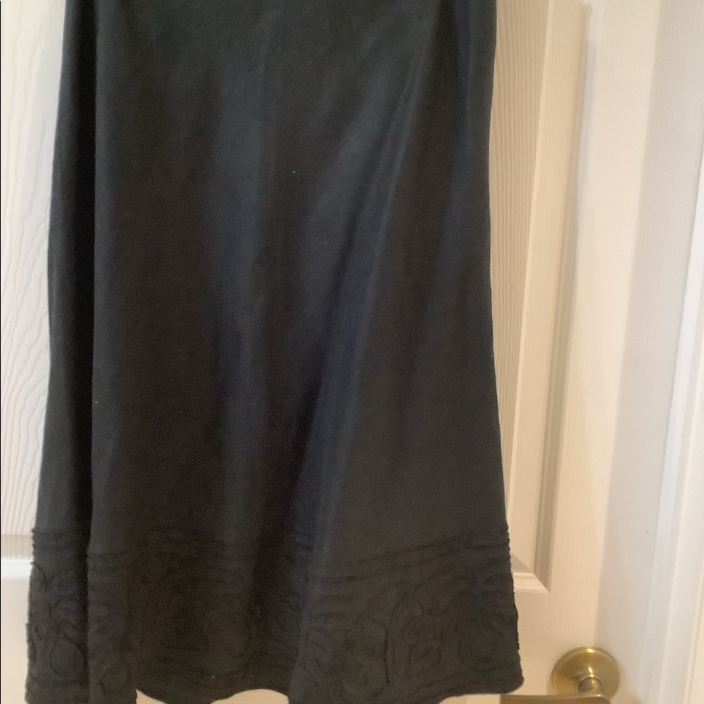 Ellen Tracy 100% Linen Black Skirt